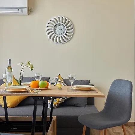 Romance & Free Parking * Burgaz